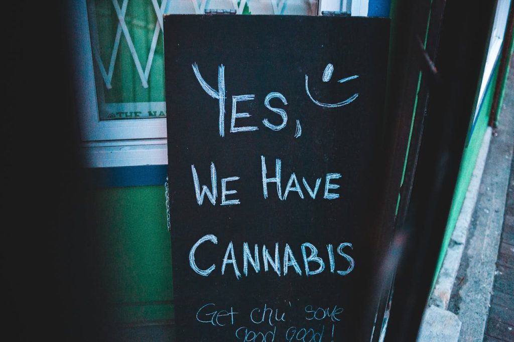 Weed Shop - Woodland, California